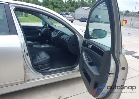 2013 Hyundai Genesis 3.8 z USA, uszkodzony, nr VIN KMHGC4DD0DU223899